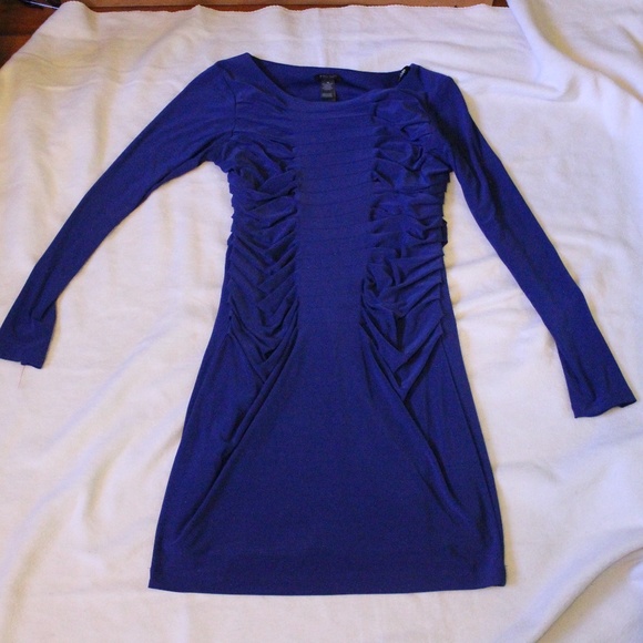 Bisou Bisou Dresses & Skirts - Bisou Bisou Royal blue ruched long sleeve dress